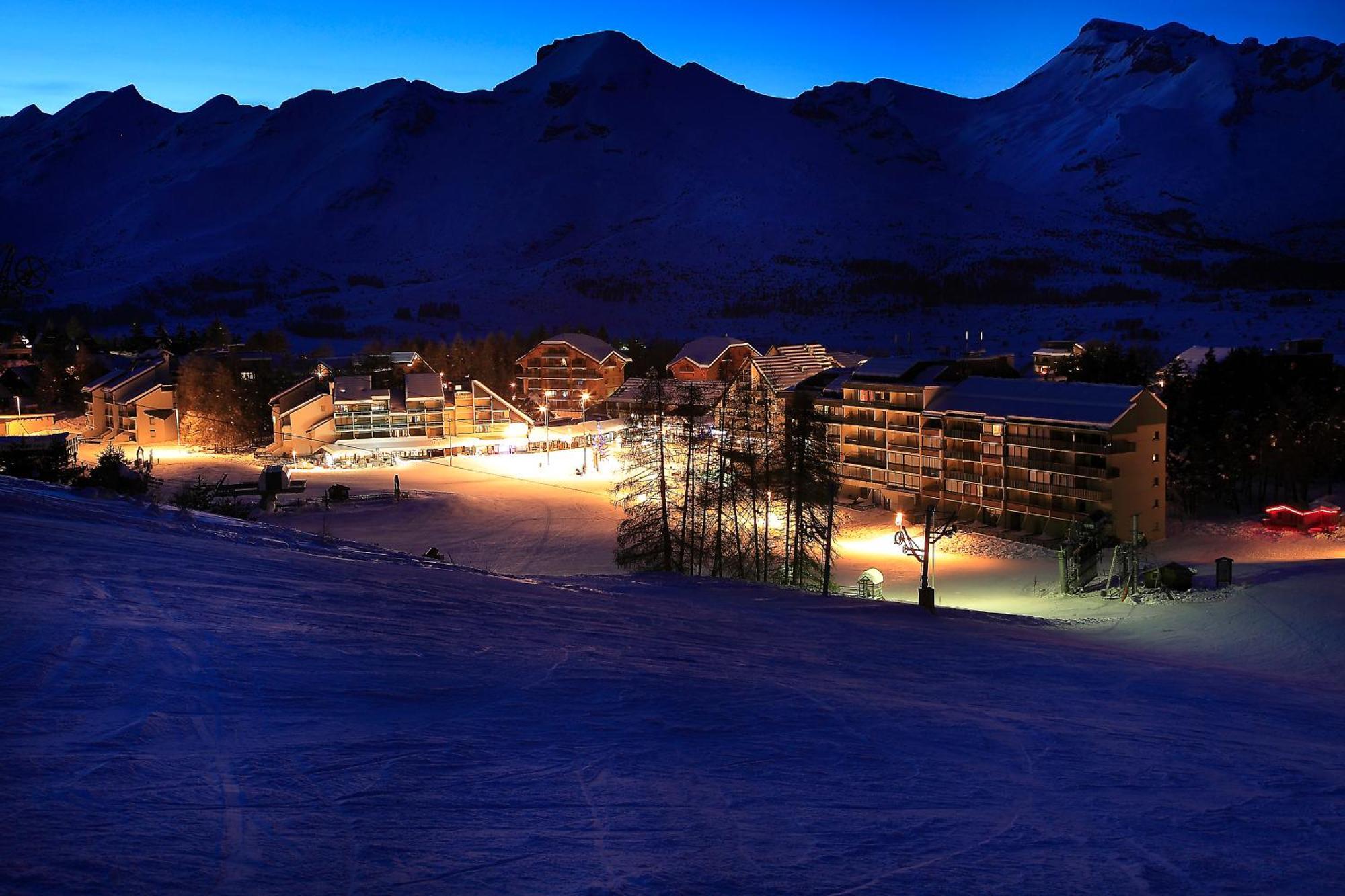 Hotel l'Ecrin des Neiges à La Joue du Loup Extérieur photo