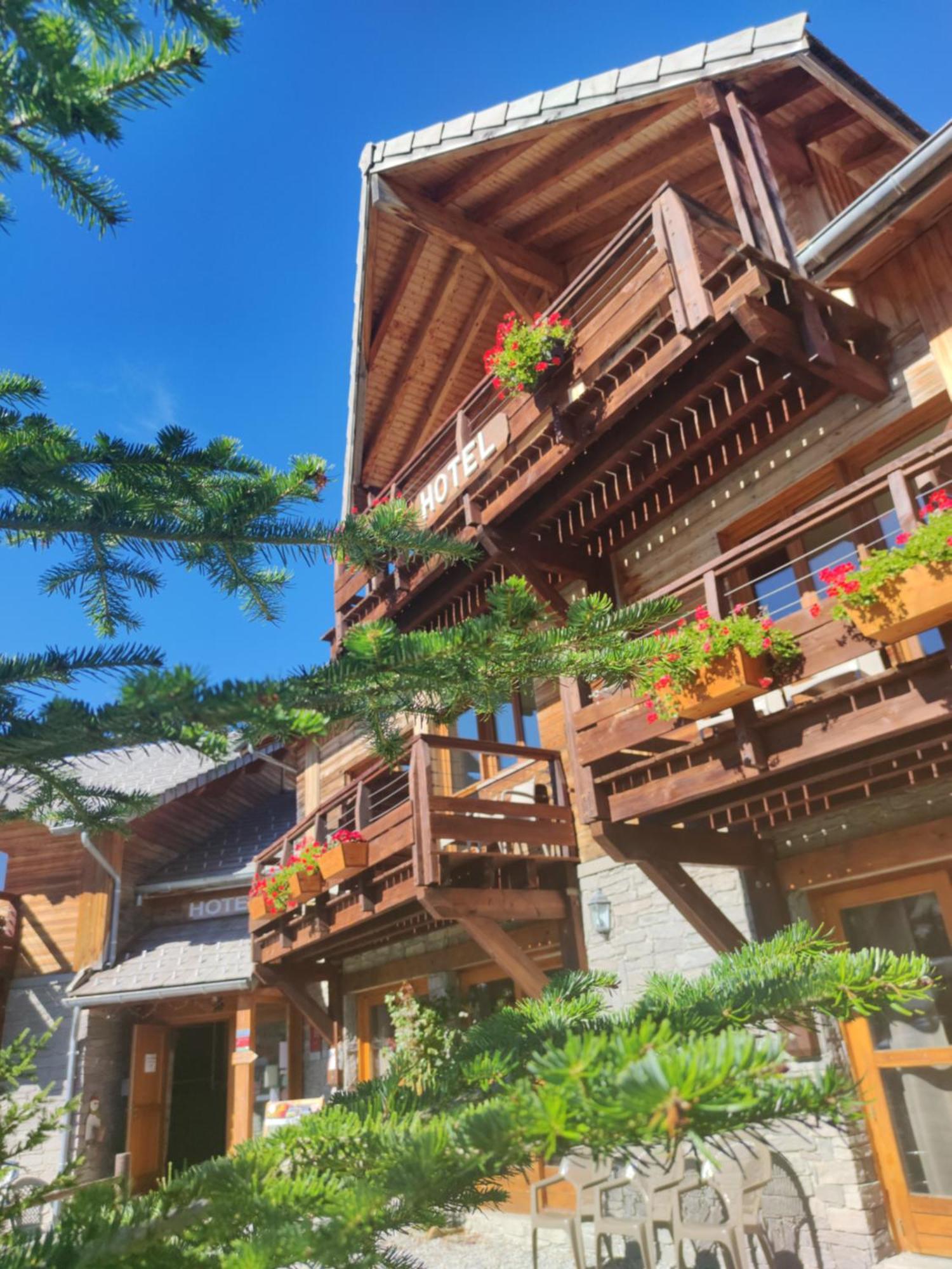 Hotel l'Ecrin des Neiges à La Joue du Loup Extérieur photo